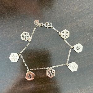 Tory Burch Never worn beautiful gold bracelet